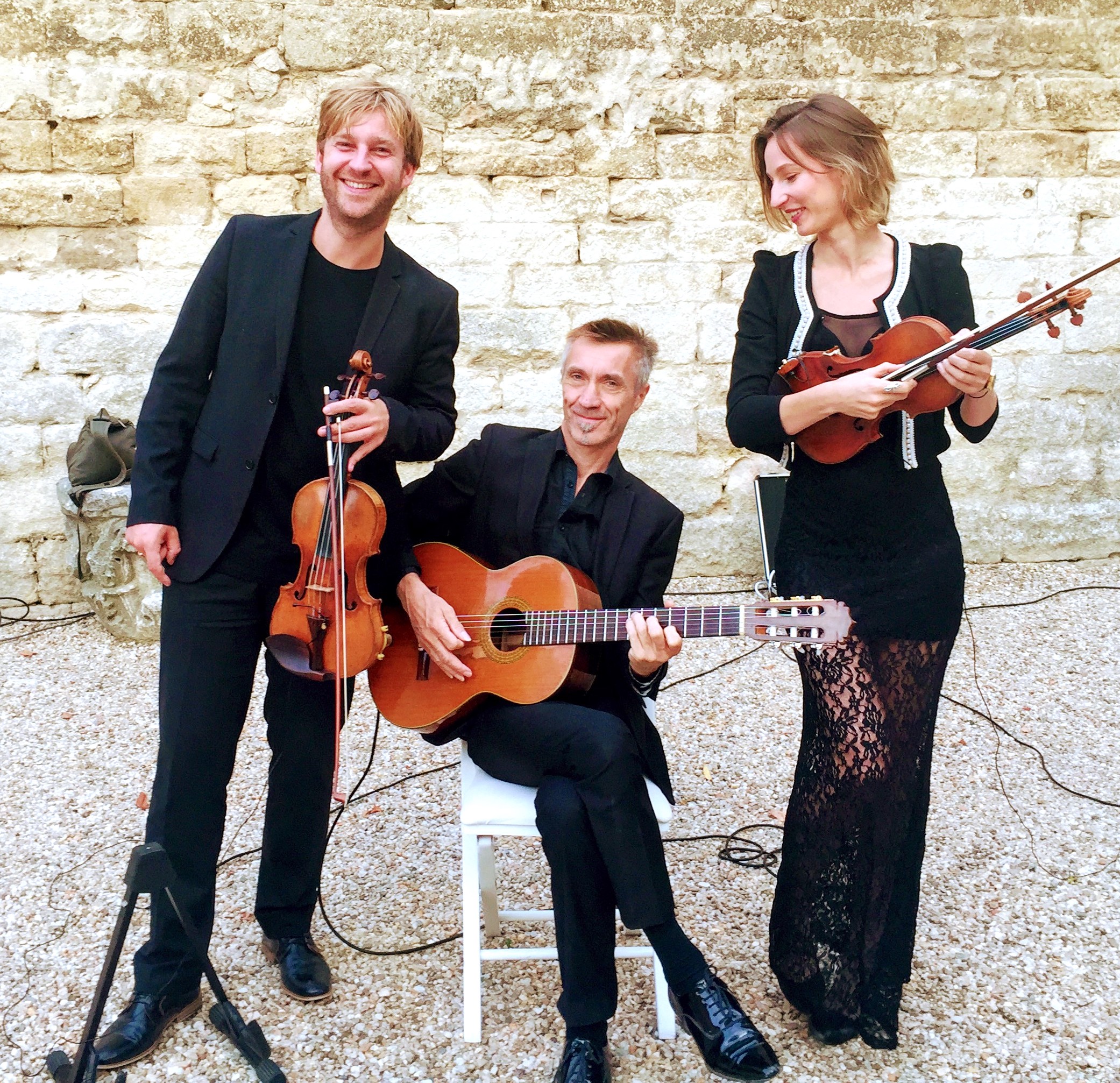 Photo de La Douce France - Perrine Bakubama